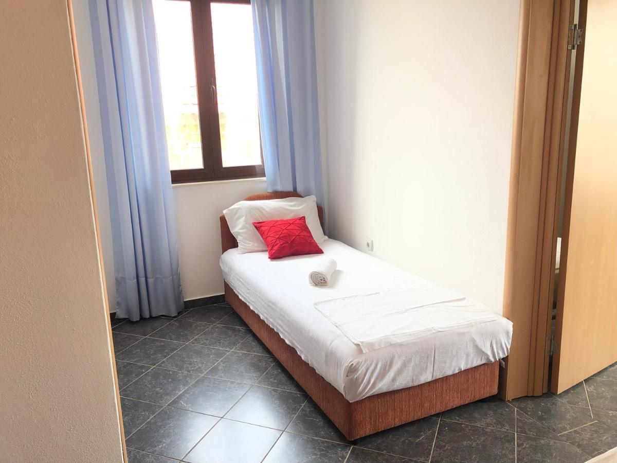 Apartments Radosevic Ulcinj Exterior foto